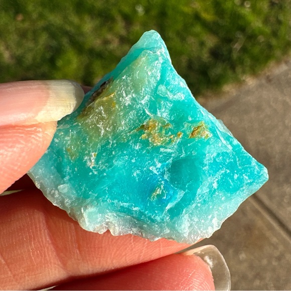 Peruvian 30.14 Carats Rare Andean Blue Opal Rough - Picture 8 of 17